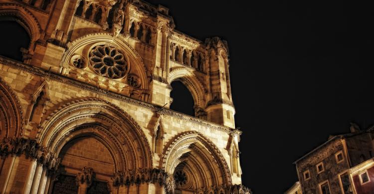 Catedral de Cuenca de noche