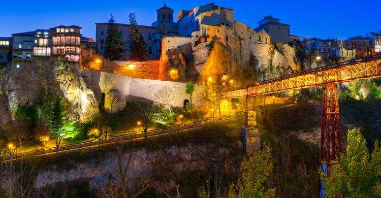 Paisaje nocturno de Cuenca