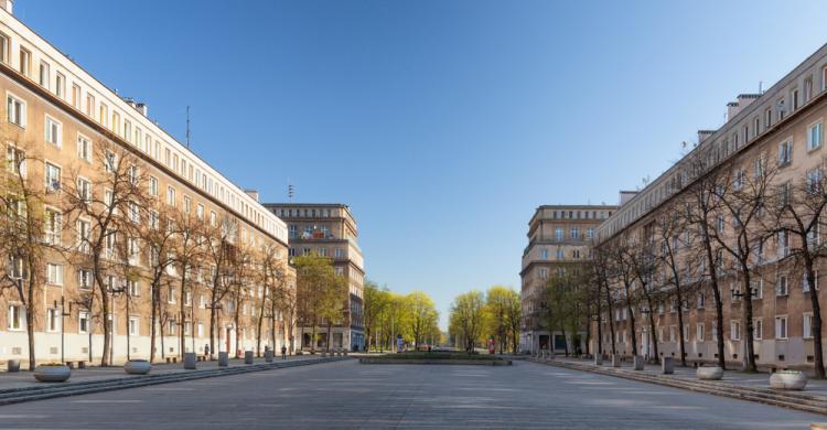 Edificios de estilo monumental y social-realista