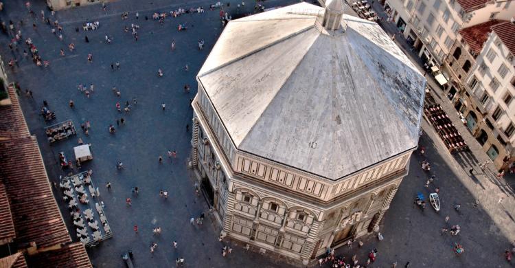 Baptisterio de San Juan en la Piazza del Duomo