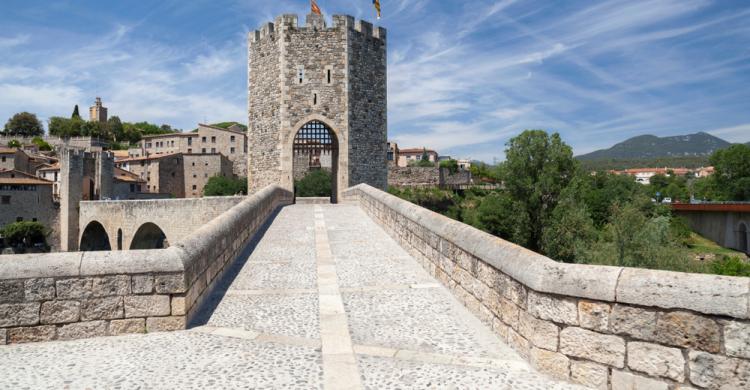 Entrada a Besalú