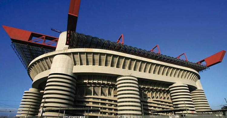 Exterior estadio San Siro (Guiseppe Meazza) 