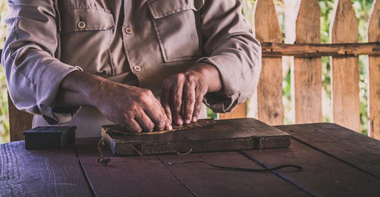 Fabricación de cigarros