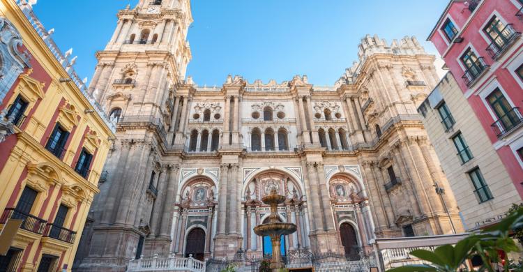 Fachada principal de la Catedral de Málaga