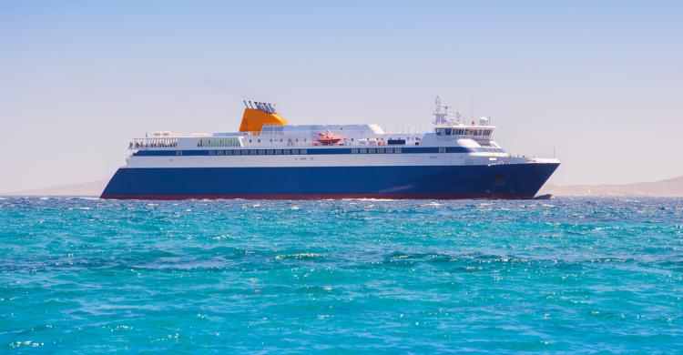 Ferry de Atenas a Mykonos