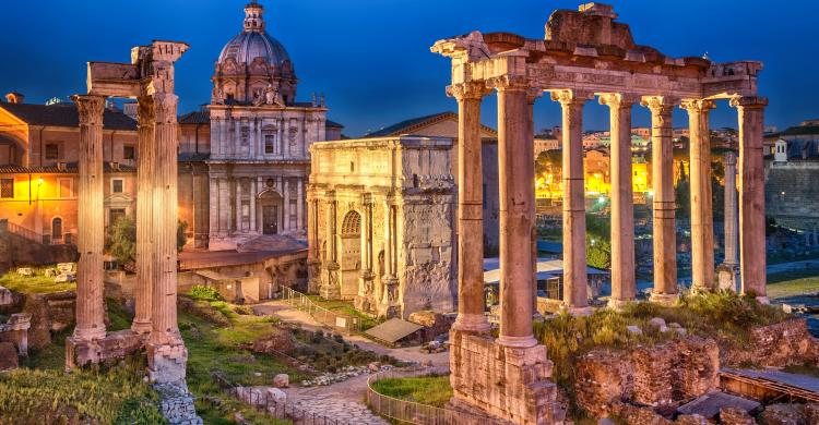 Foro Romano de noche