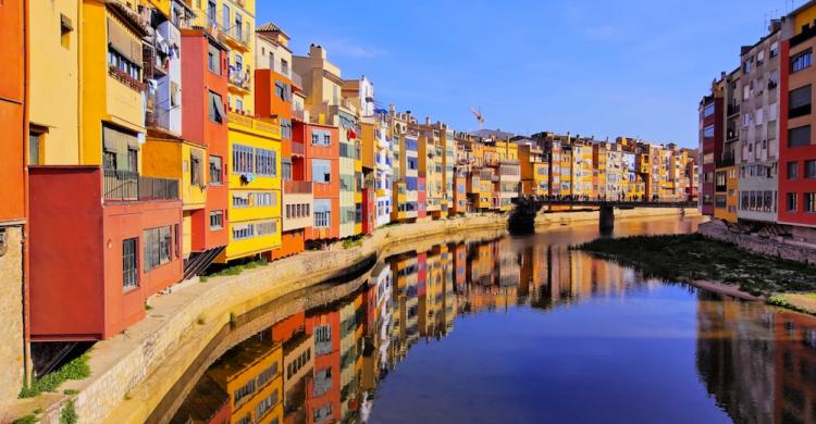 Vistas del río Oñar, en el centro de Girona