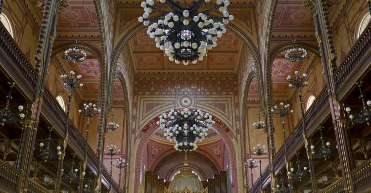Interior de la Gran Sinagoga de Budapest