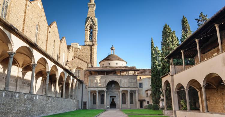 Claustro de la Iglesia de la Santa Cruz