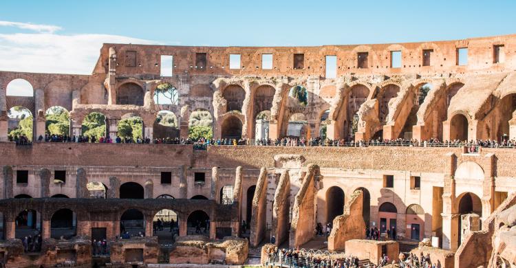 Interior del Coliseo de Roma