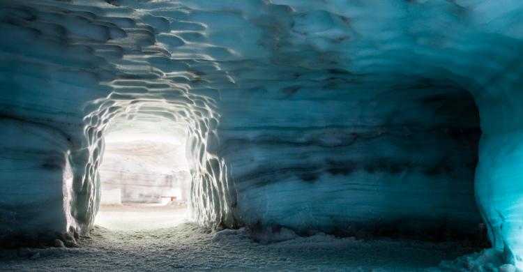 Interior de la cueva de hielo