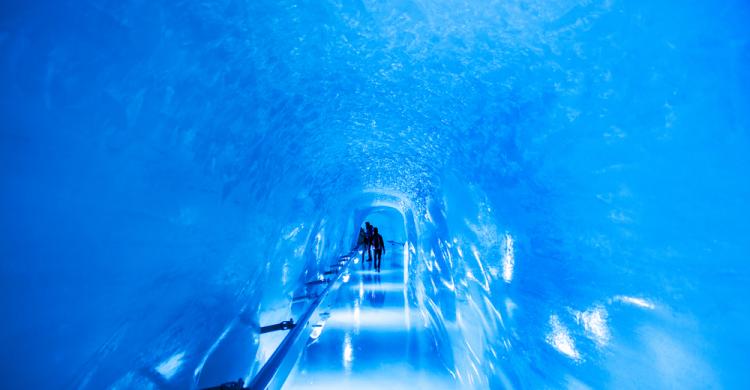 Túnel en el Palacio de Hielo