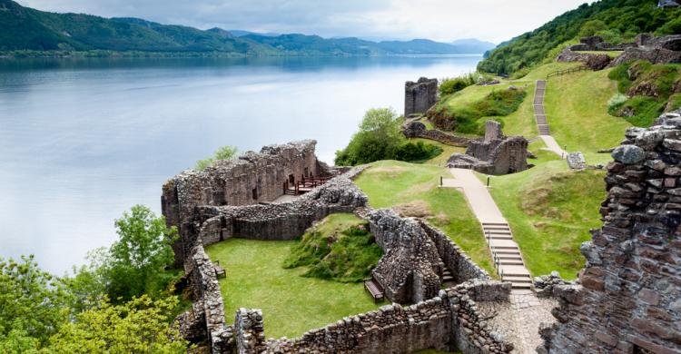 El Lago Ness y el Castillo Urquhart