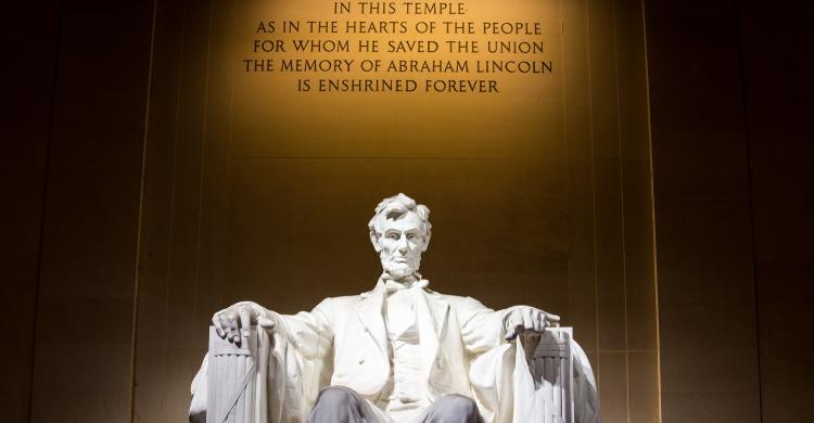 Memorial Lincoln