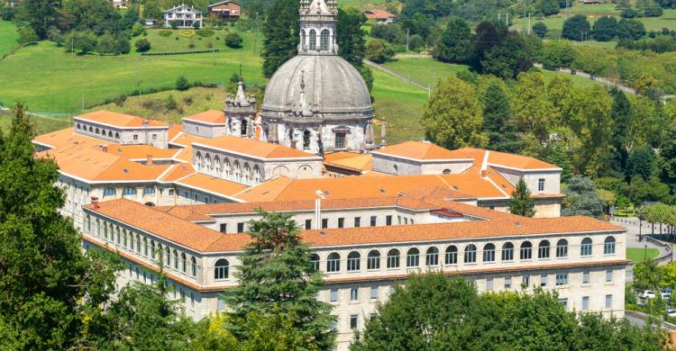 Vista aérea del Santuario de Loyola