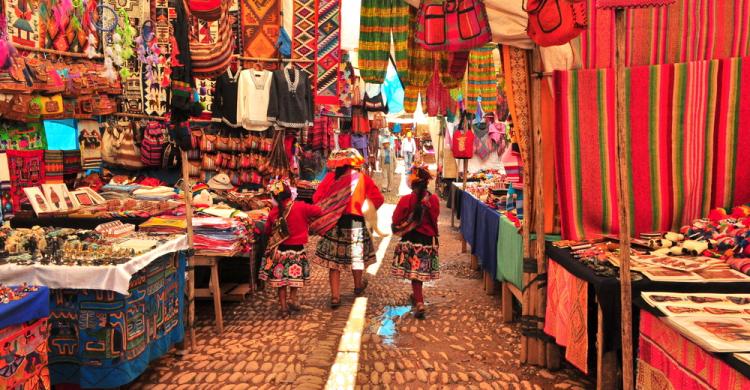 Mercado tradicional de Pisac