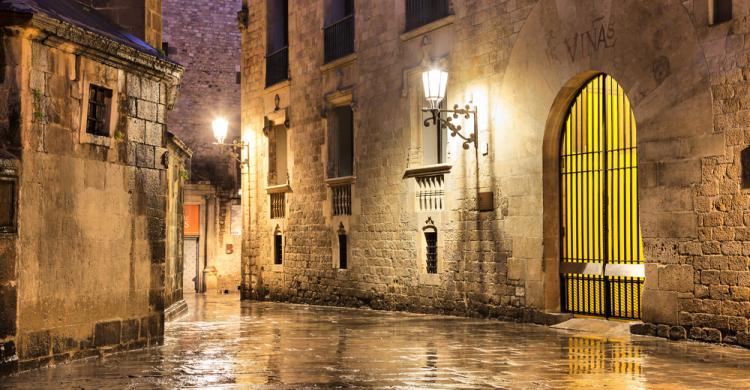 Calles del barrio Gótico de noche