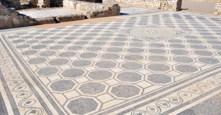 Mosaico en Ampurias