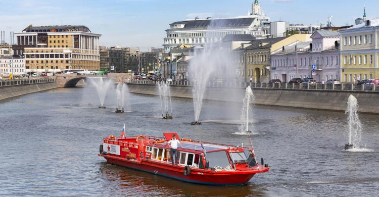 Paseo en Barco por el río Moscova, una experiencia única