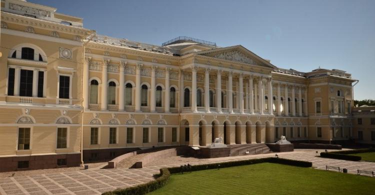 Los jardines del Museo Ruso