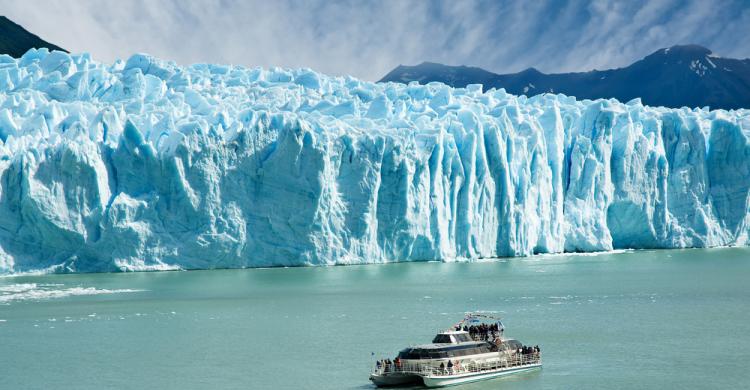 Safari en barco alrededor del Glaciar Perito Moreno