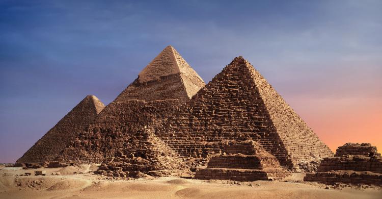 Pirámides de Giza: Keops, Kefrén y Micerino