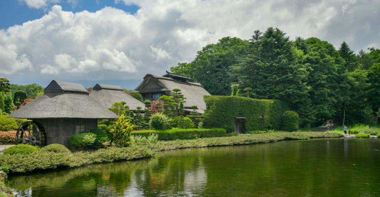 Oshino a orillas del Lago Kawaguchi