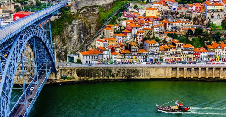 Puente Luis I y barrio de la Ribeira