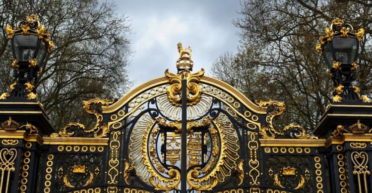 Puerta del Palacio de Buckingham