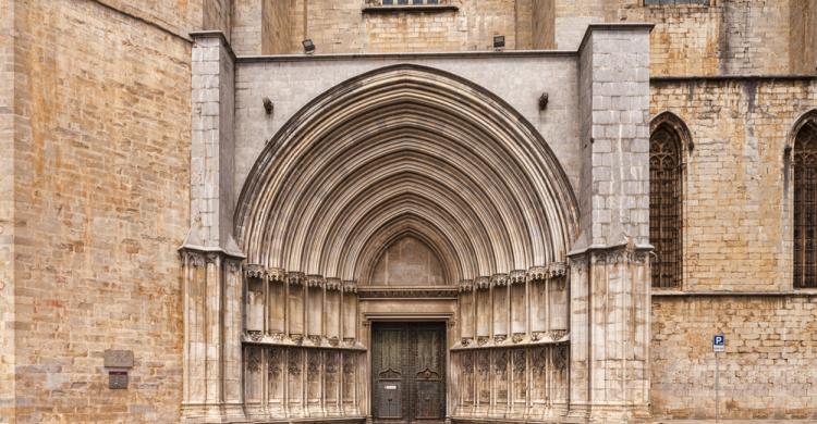 Puerta vieja de la catedral