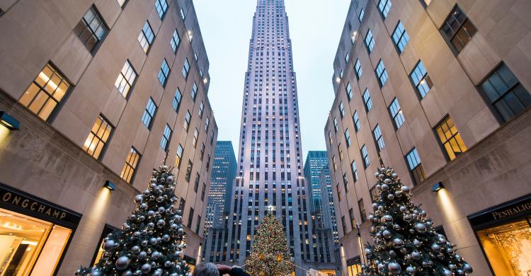 Rockefeller Center con su decoración navideña