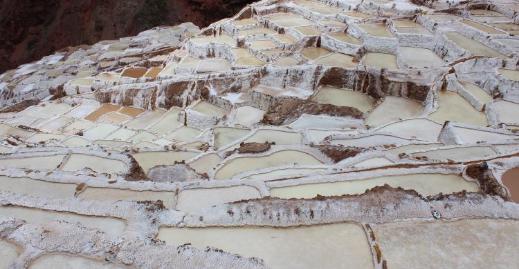 Piscinas de las salineras de Maras