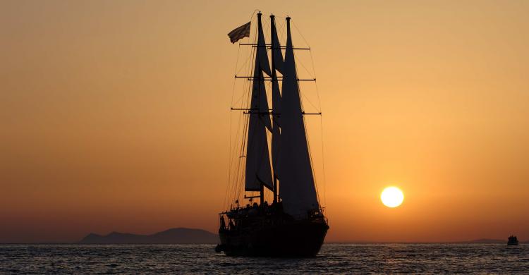 Atardecer en la caldera de Santorini