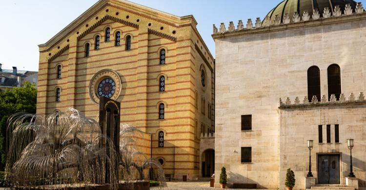 Parte trasera de la Gran Sinagoga de Budapest
