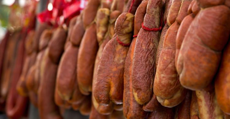 Sobrassada en el mercado de Sineu