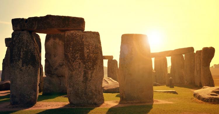 Puesta de sol en Stonehenge 