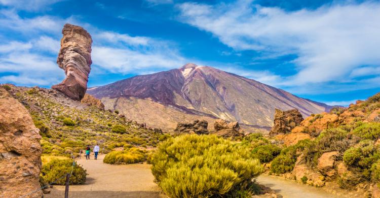 Sendero de ruta por el Teide