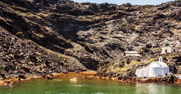 Aguas termales de Nea Kameni 