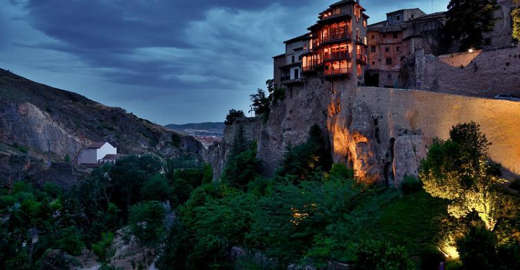 Paisaje nocturno de Cuenca