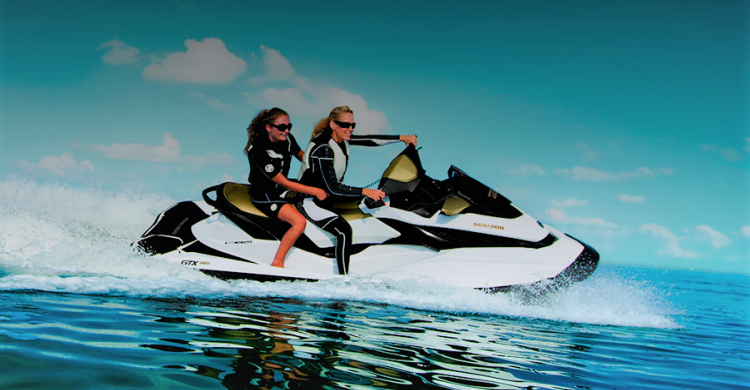 Conduce un Jetski por las playas de Ibiza