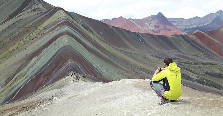 Trekking en la Montaña Arcoíris