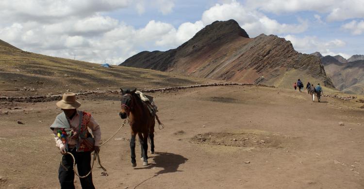 De camino a la Montaña Vinicunca