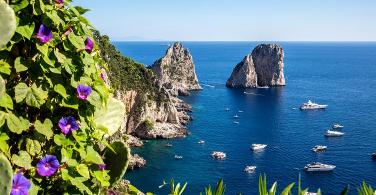 Vistas desde lo alto de la isla de Capri
