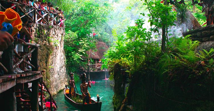 Pueblo Maya, una de las atracciones de Xcaret