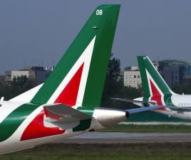 aeropuerto avion alitalia