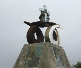 Monumento en El Monte do Gozo