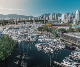 Vistas panorámicas al Granville Island de Vancouver