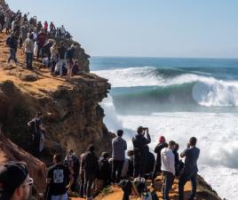 Olas gigantes en Nazaré