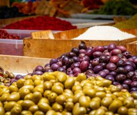 Conseguí productos frescos en el Mercado de San Martín