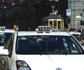 taxi milan